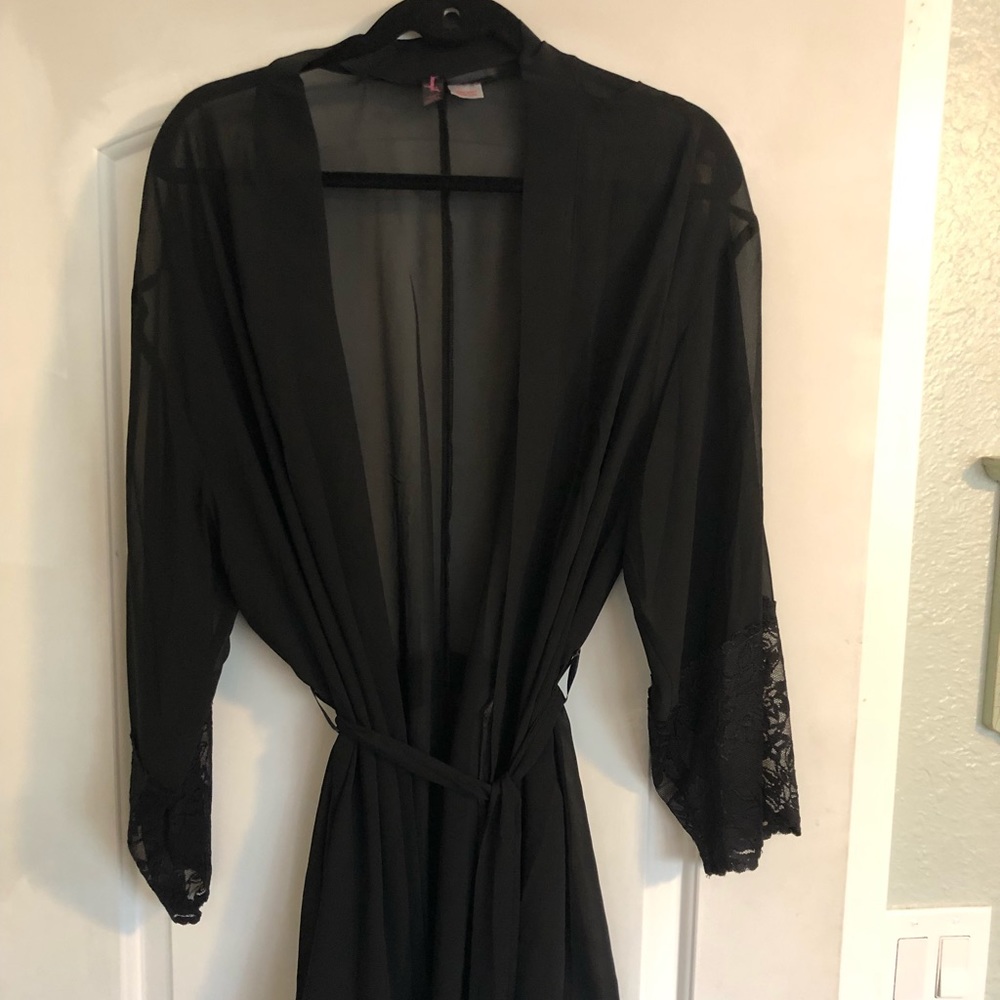Hips & Curves Sheer Black Robe